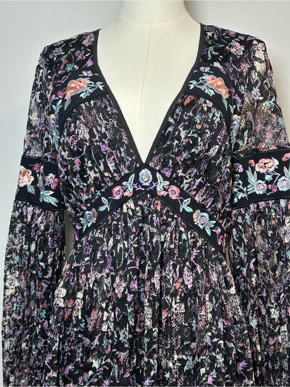 Free People cherry blossom Mini Dress size 6 Embroidered lace boho floral - Picture 6 of 16